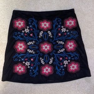 Black embroidered pencil skirt
